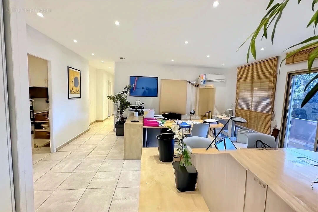 Appartement à LA LONDE-LES-MAURES