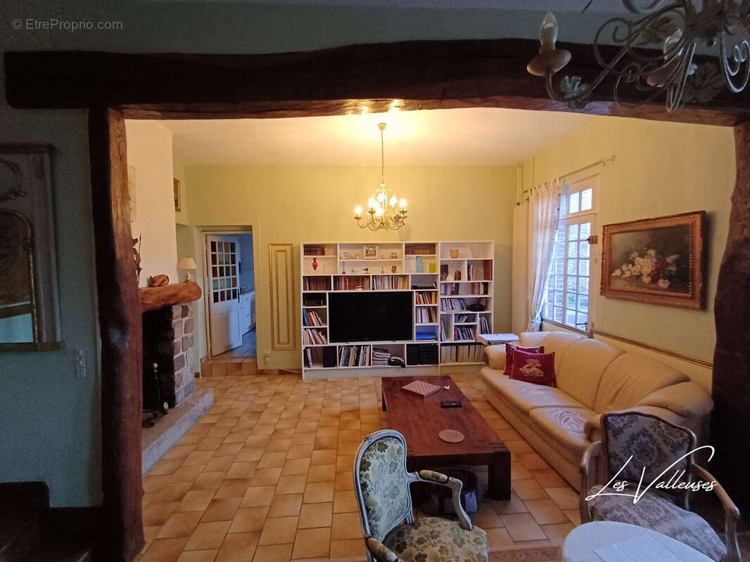 Maison à LINTOT-LES-BOIS
