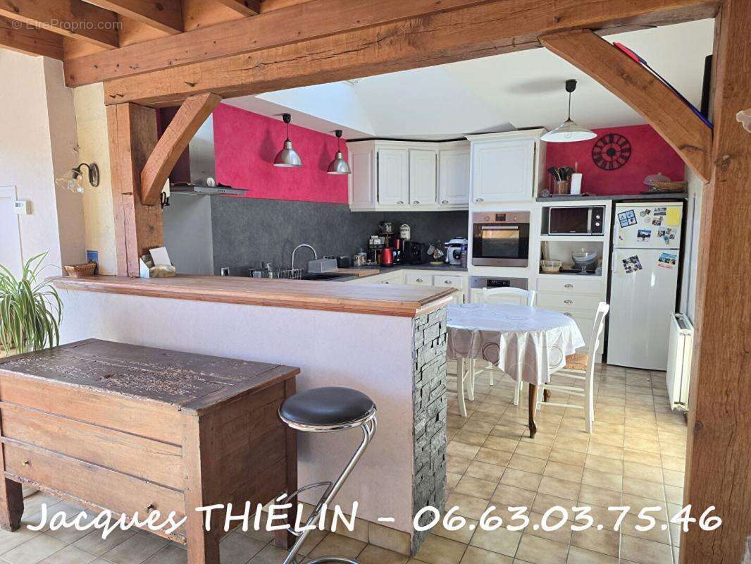 Maison à LONGUE-JUMELLES