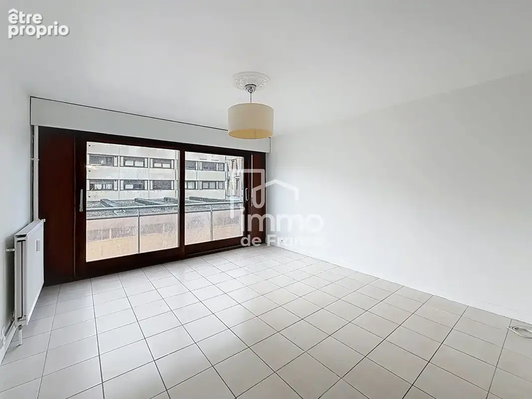 Appartement Oyonnax 5 pièce(s) 101.02 m2 - photo 2