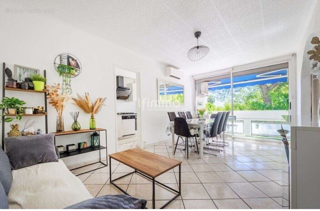 Appartement à MARSEILLE-12E