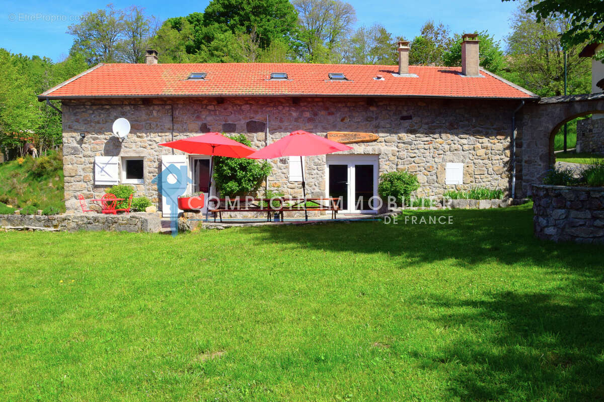Maison à COUCOURON