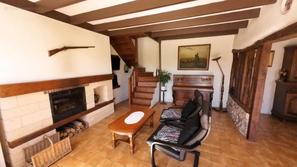 Maison à SAINT-MARTIN-AUX-BUNEAUX