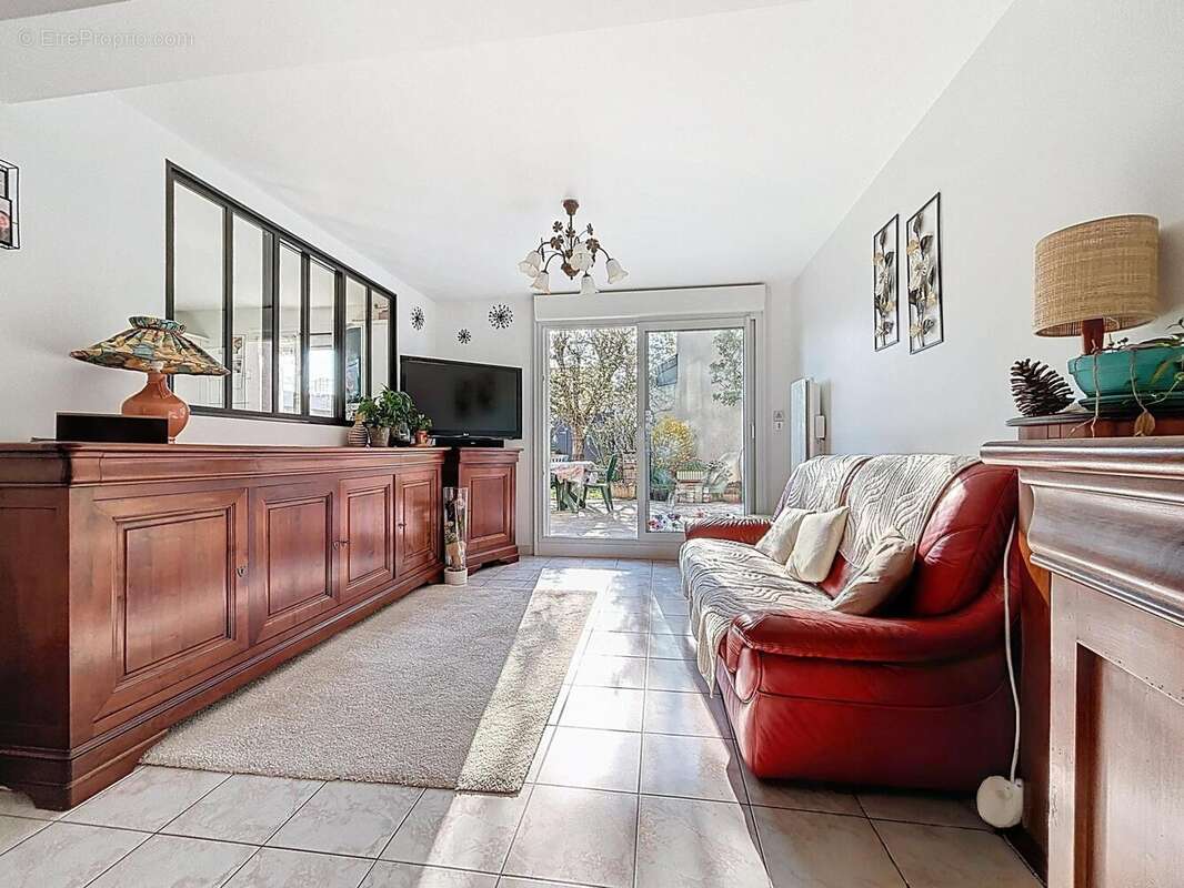 Photo 2 - Maison à ELANCOURT