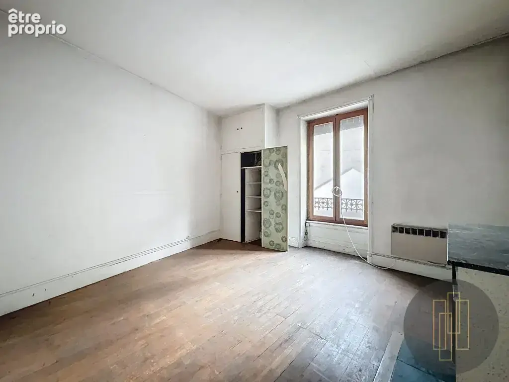 Immeuble de rapport 374.7 m² / tarare - photo 10