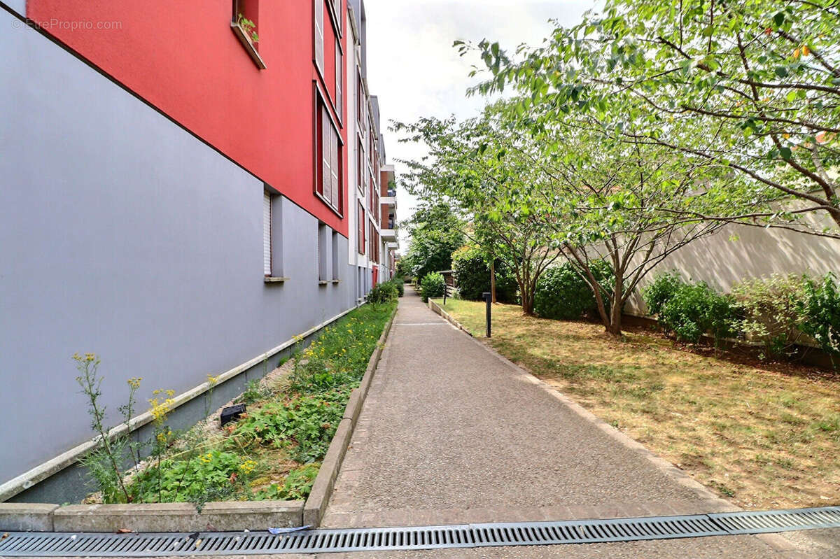 Appartement à AUBERVILLIERS