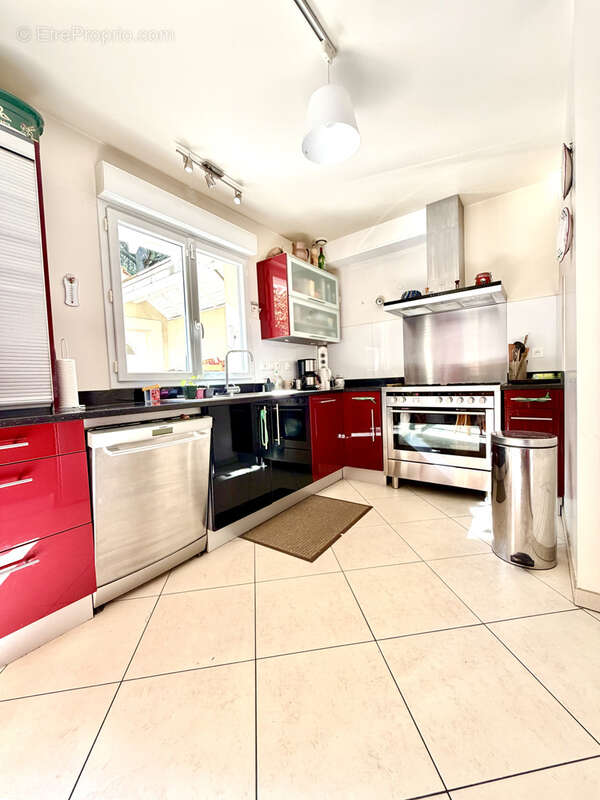 Maison à BURES-SUR-YVETTE