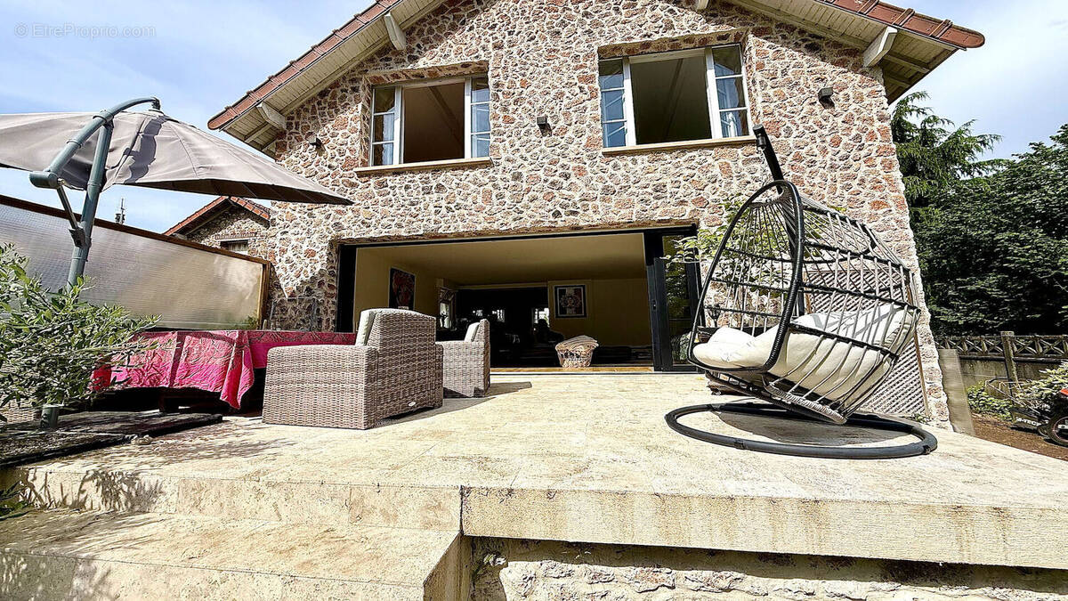 Maison à SOISY-SOUS-MONTMORENCY