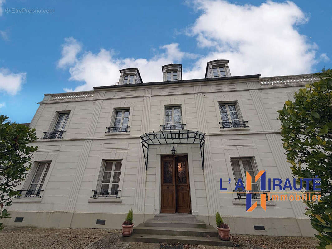 Maison à MAISONS-LAFFITTE