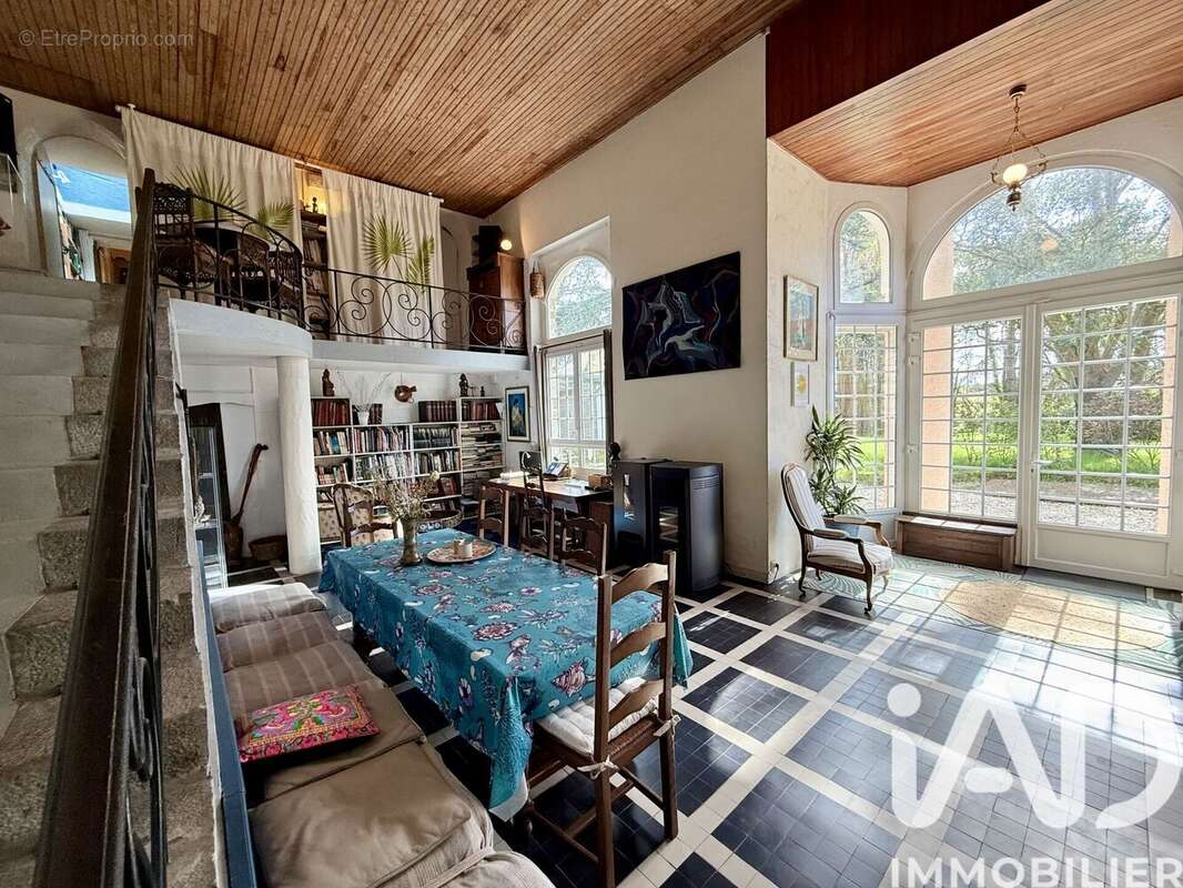 Maison 242 m² à Hauteville-Sur-Mer  - photo 9