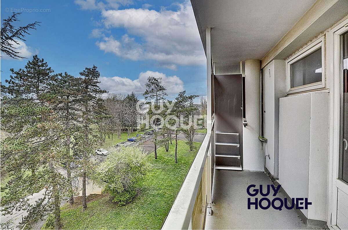 Appartement à SAINTE-FOY-LES-LYON