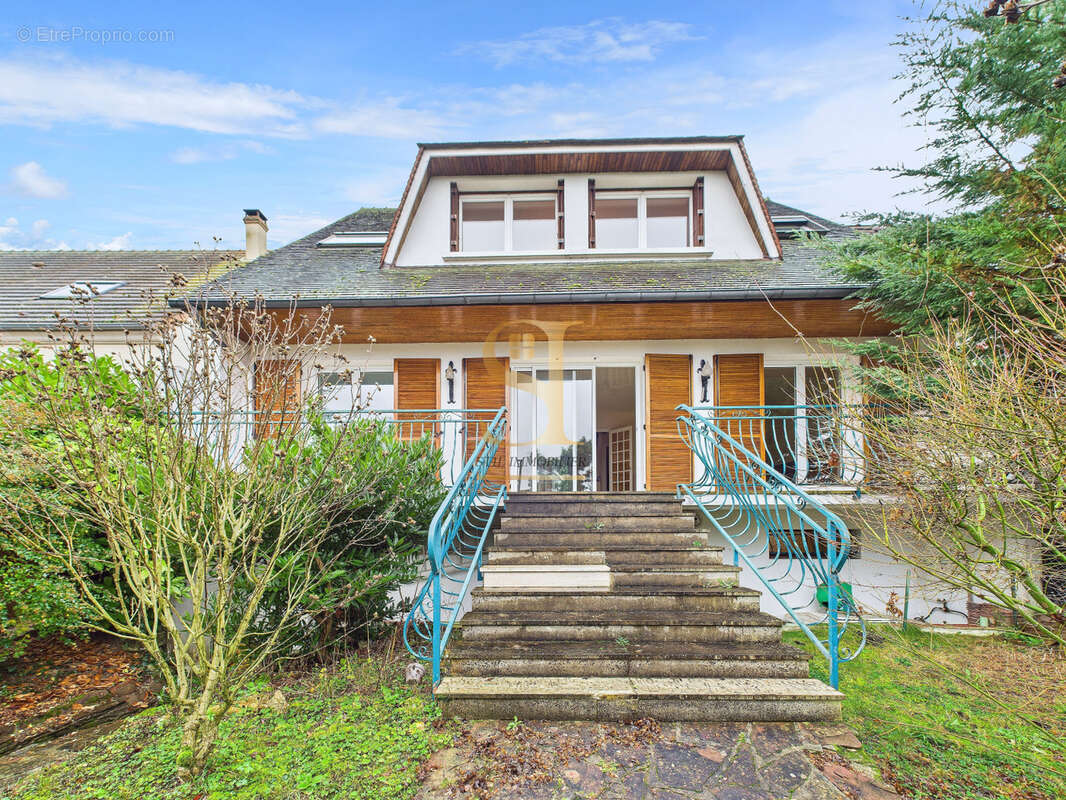 Maison à VIRY-CHATILLON