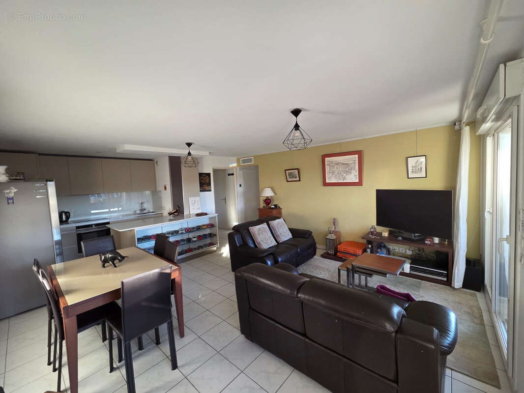 Appartement à LE CANNET