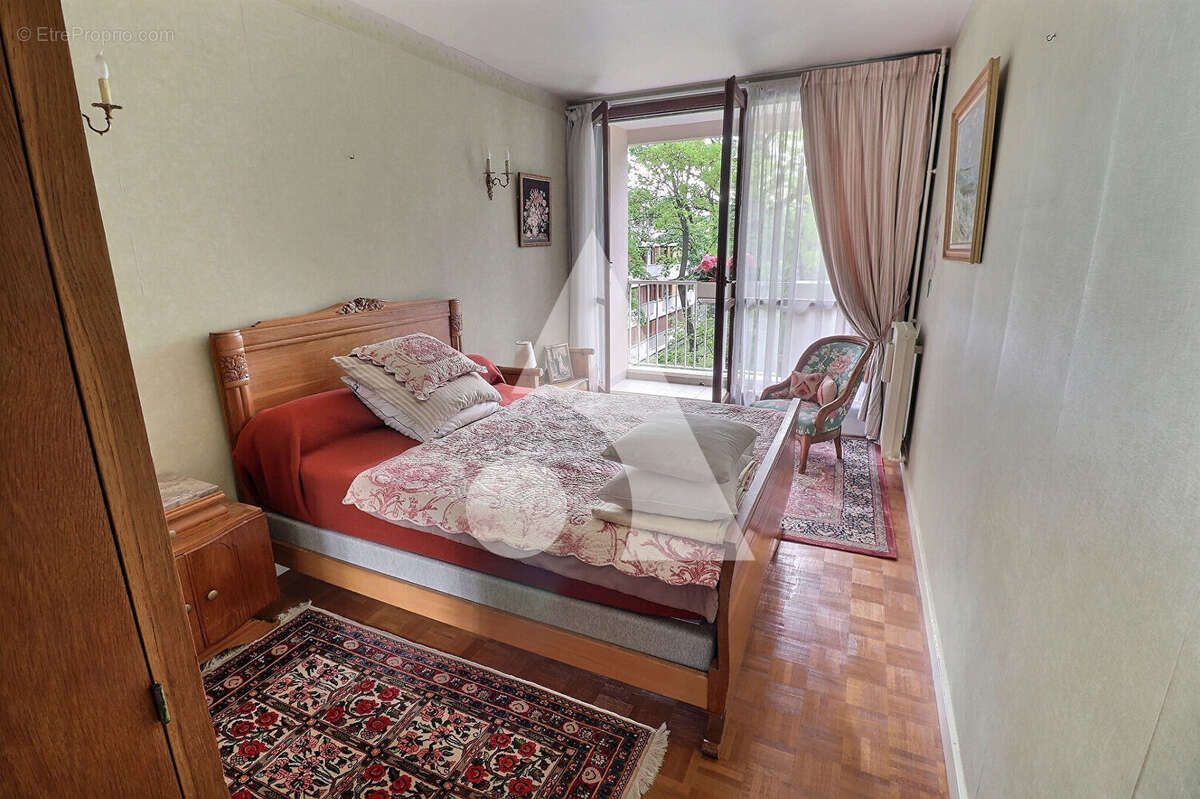 Appartement à BEAUCHAMP