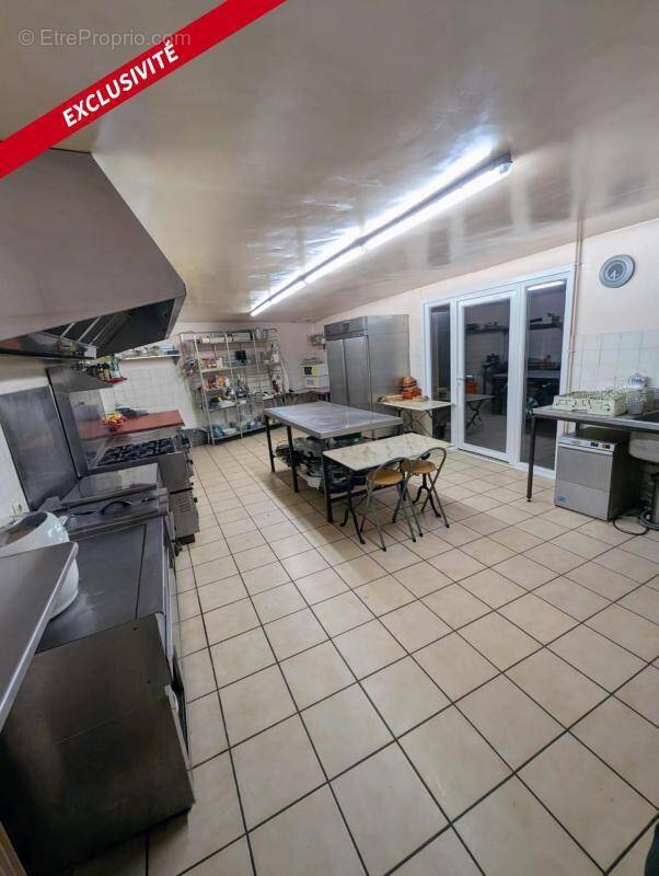 Commerce à ROSIERES-EN-SANTERRE