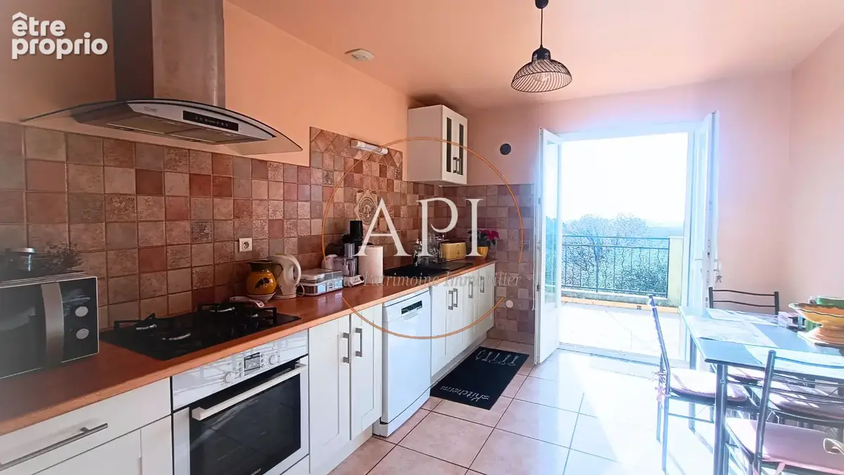 Jolie maison de 130 m2 sur 2800 m2 de terrain à Seillans - photo 5