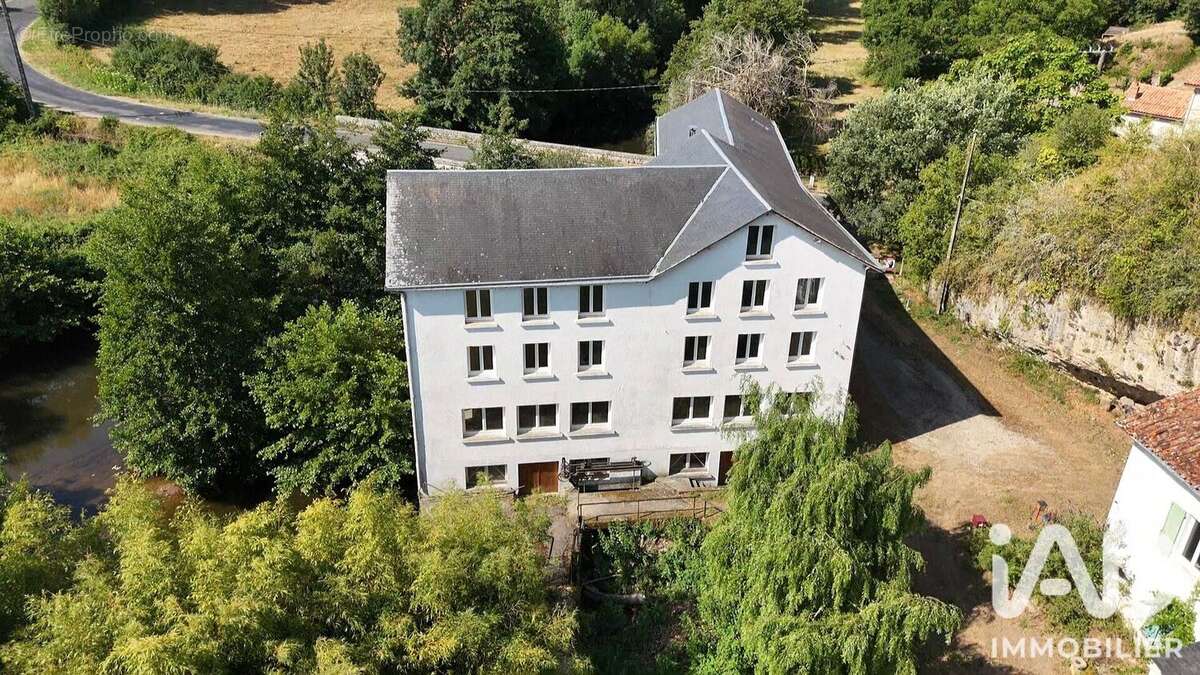 Photo 3 - Maison à CHARROUX