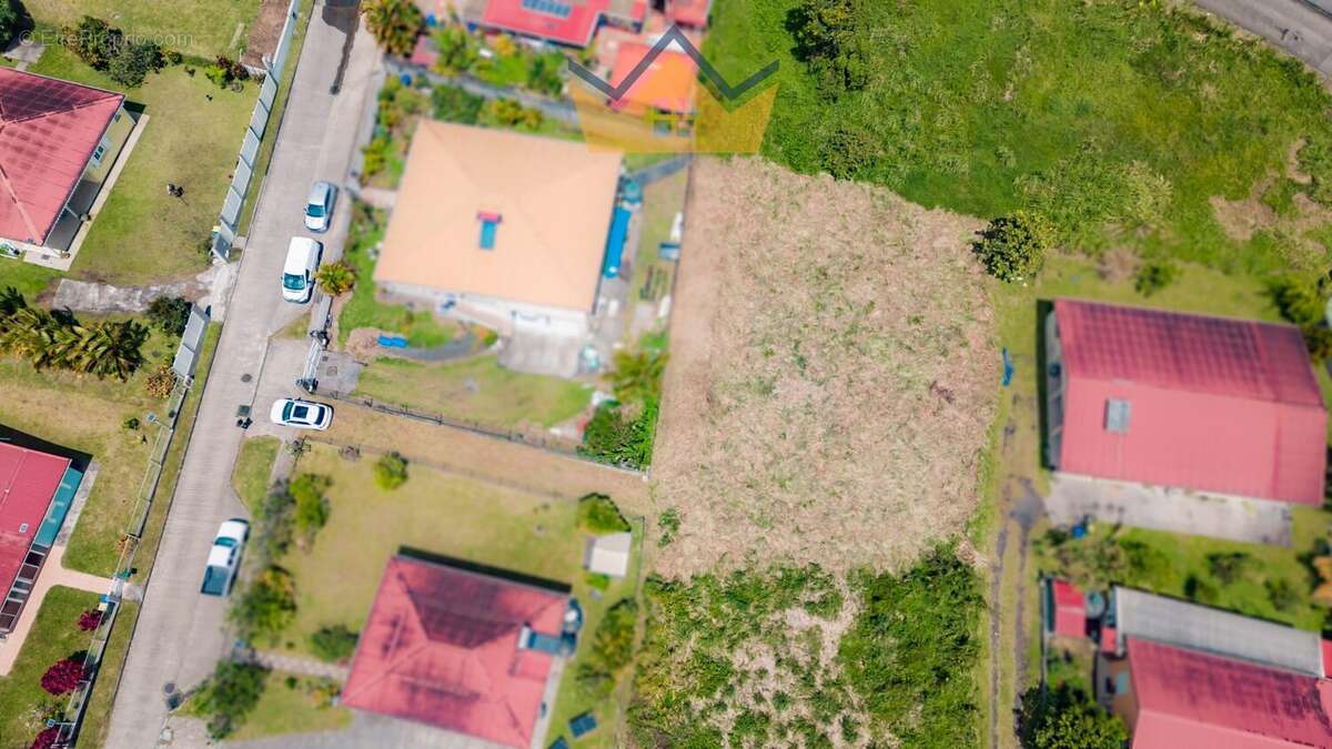 Terrain à LE MORNE-ROUGE