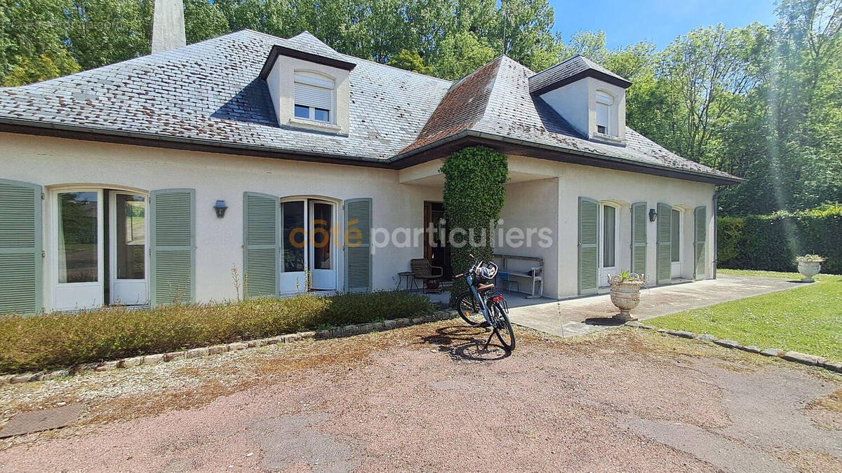 Maison à VILLEMANDEUR