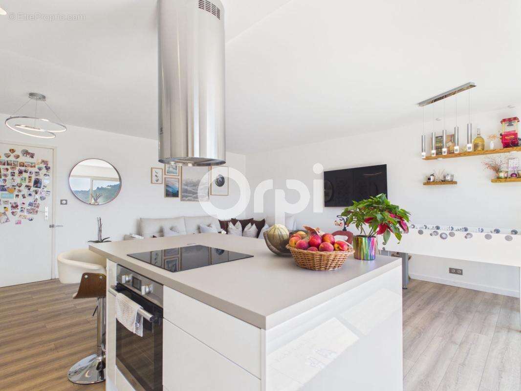 Appartement à MANDELIEU-LA-NAPOULE