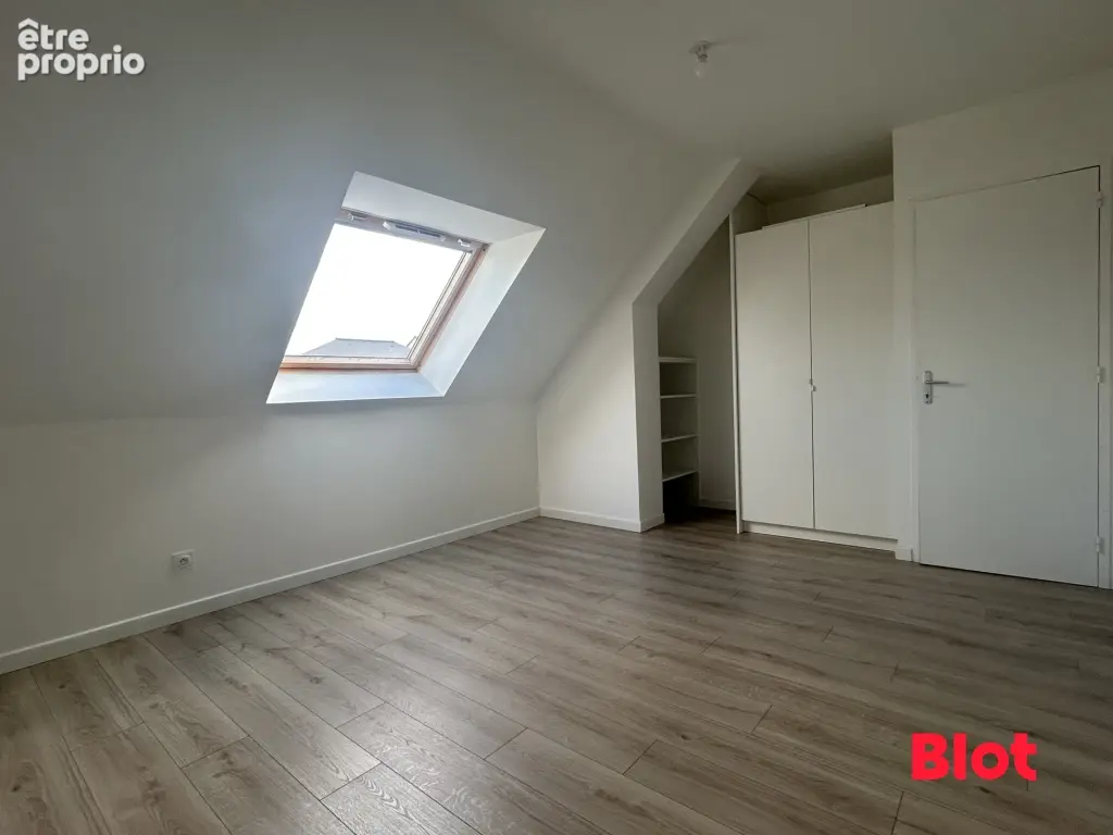 Maison 7 pièces 140 m² à vendre à Chasne-Sur-Illet (35250) - photo 9