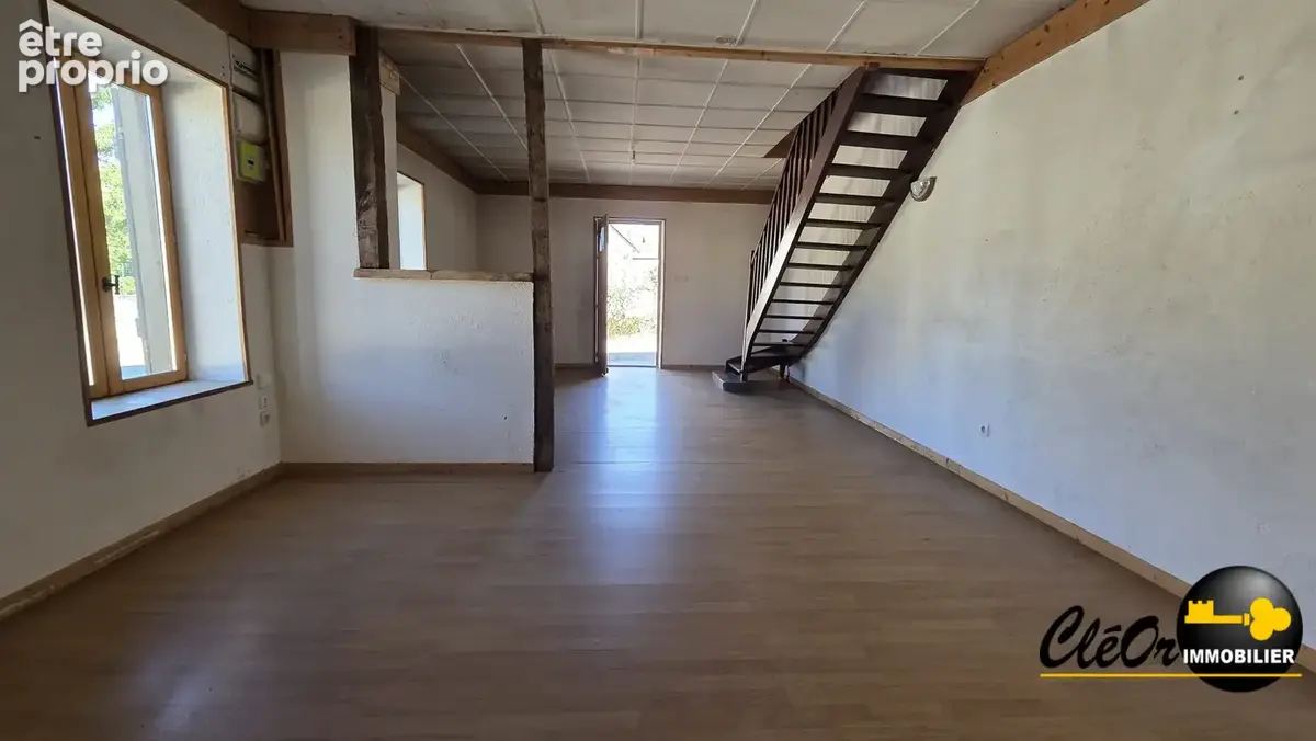 Maison 5 pièces 75 m² à vendre à Pierre-De-Bresse (71270) - photo 5