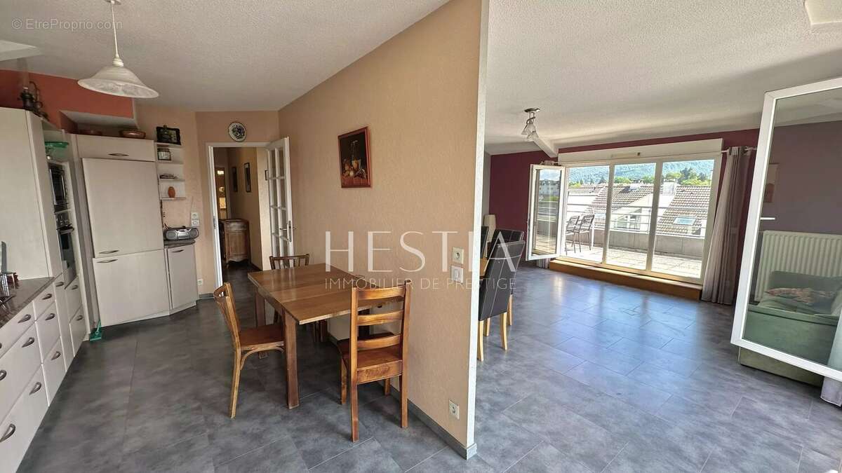 Appartement à MEYTHET
