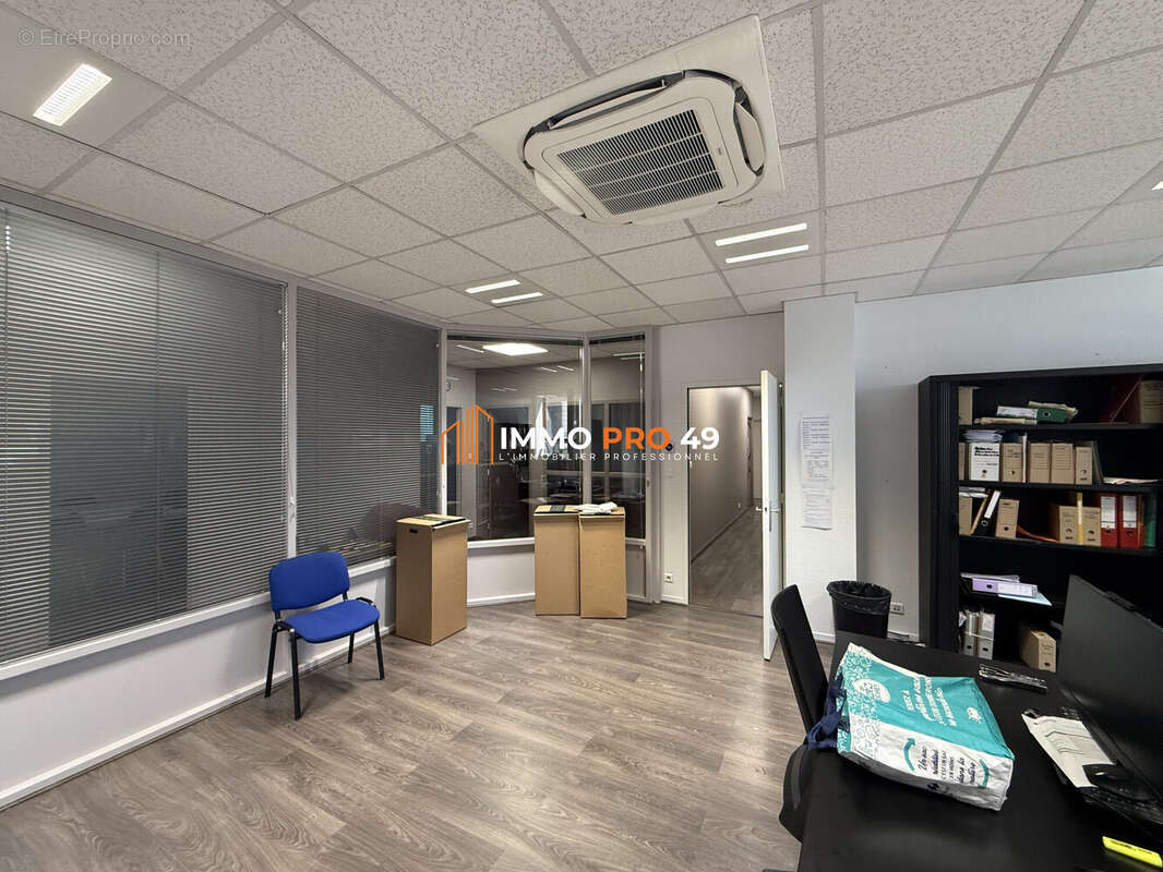 Commerce 223 m² à Cholet  - photo 9