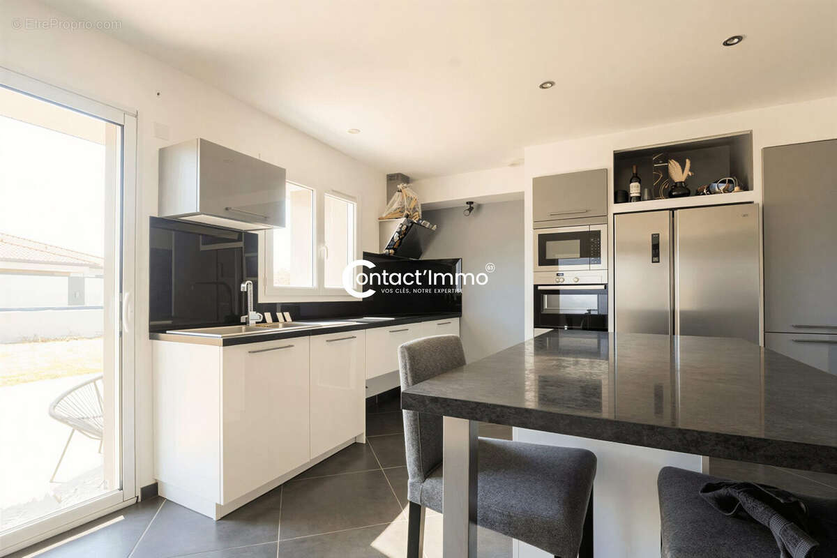 Maison 112 m² à Joze  - photo 3