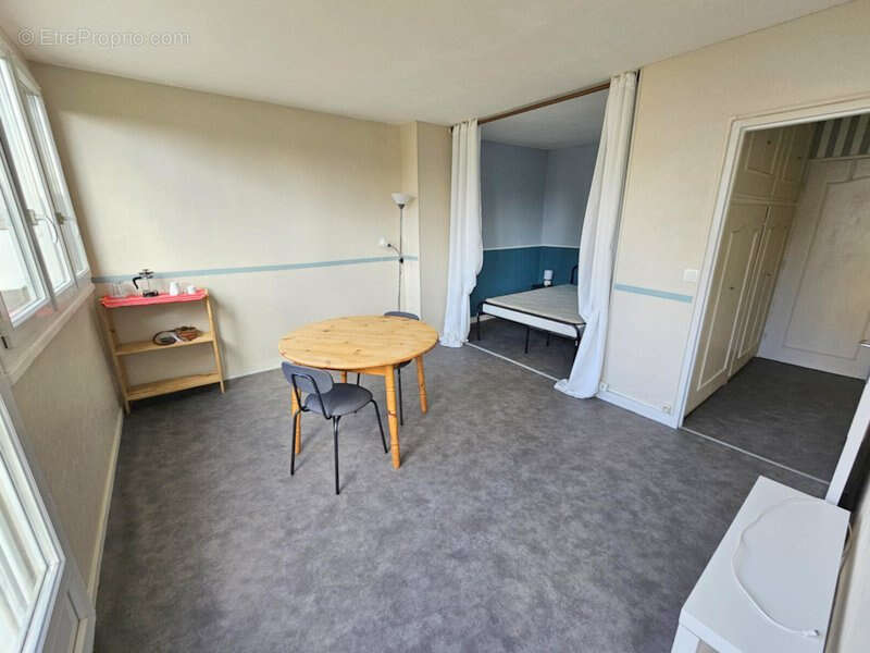 Appartement à SAINT-CYR-SUR-LOIRE