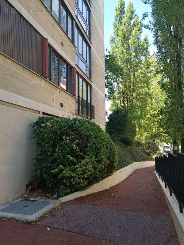 Appartement 3 /4  pièces au DERNIER ETAGE - photo 10