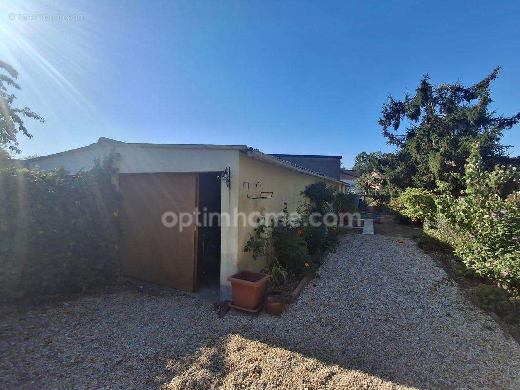 Maison clé en main, 4 chambres, jardin paysagé et gare d'Épernon à 20 min - photo 10