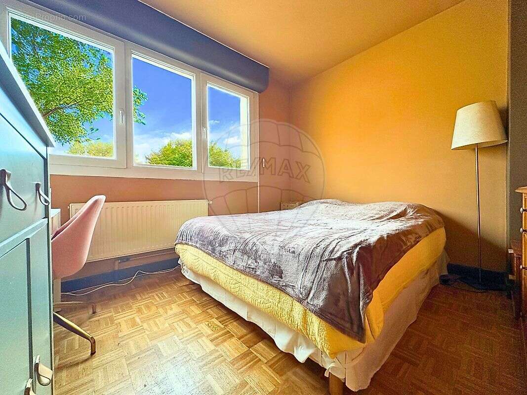 Appartement à LAMORLAYE