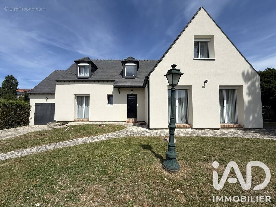 Photo 1 - Maison à VAUX-LE-PENIL