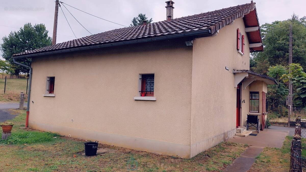 Dordogne - Ancienne maison garde barrière - photo 1