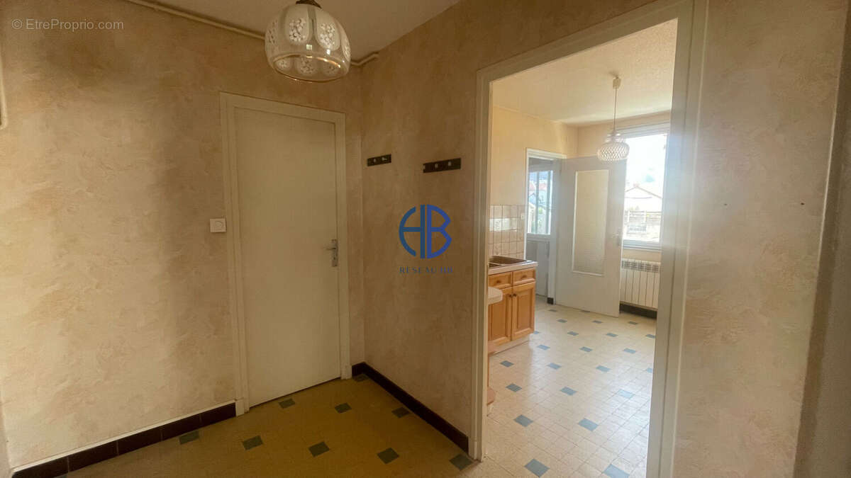 Appartement à FONTAINE
