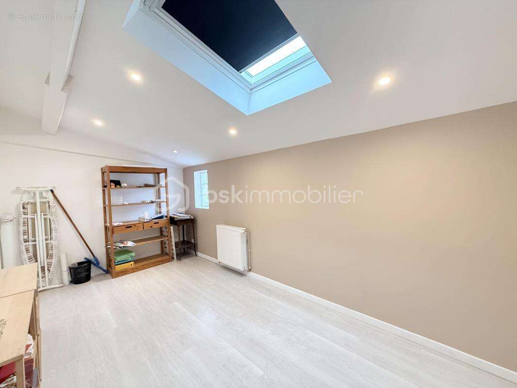 Maison non mitoyenne  106m²  6 pièces édifiée sur une parcelle de 270m² avec jardin et dépendances aux portes de paris - photo 15