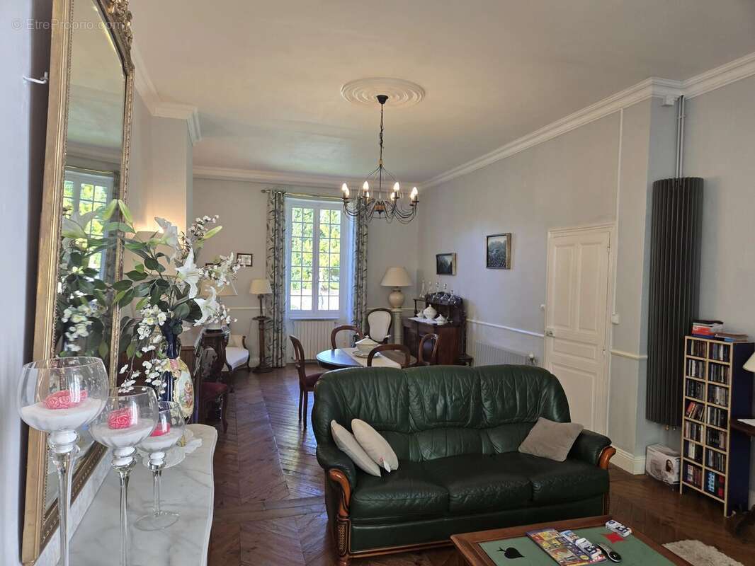 Maison à SAINT-PAUL-DE-JARRAT