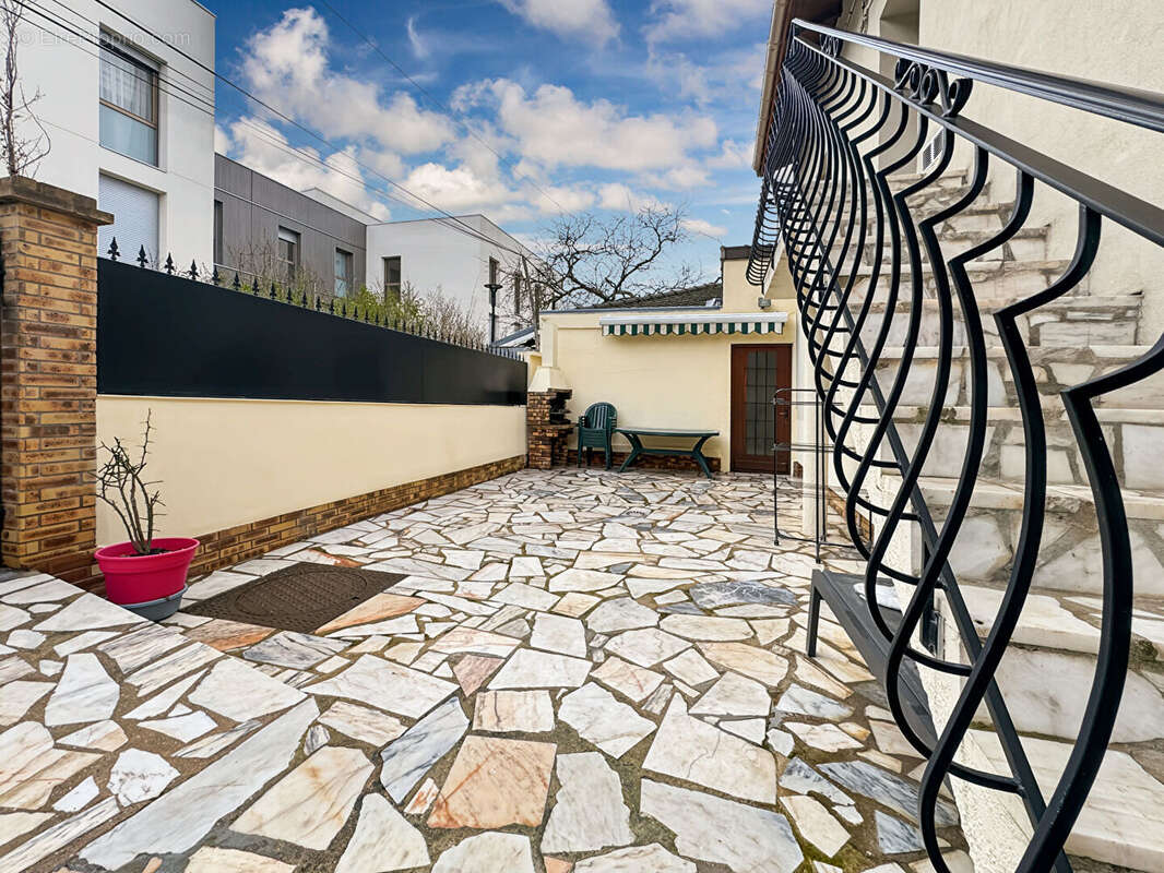 Maison à MONTREUIL