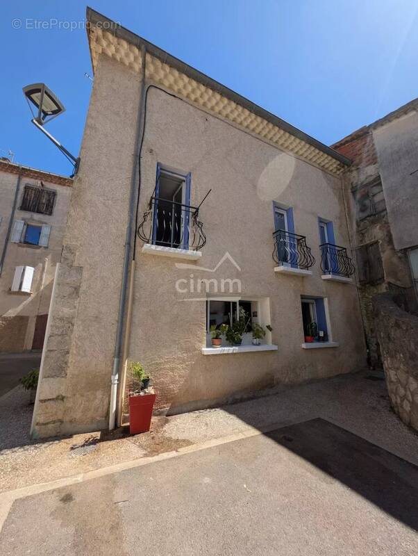 Maison à LARAGNE-MONTEGLIN