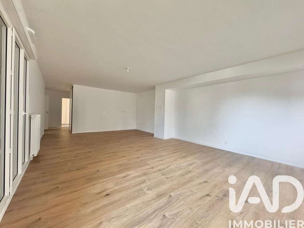Photo 2 - Appartement à LA QUEUE-EN-BRIE