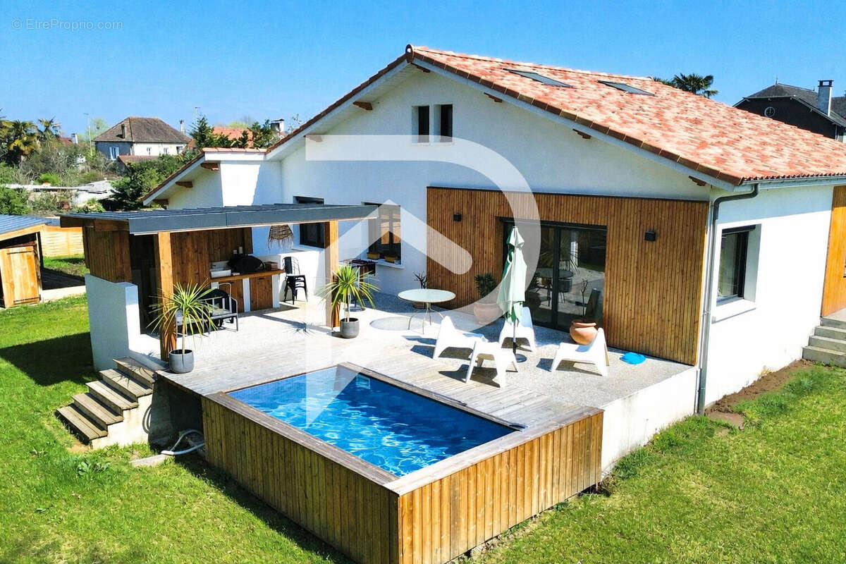 Maison à OS-MARSILLON