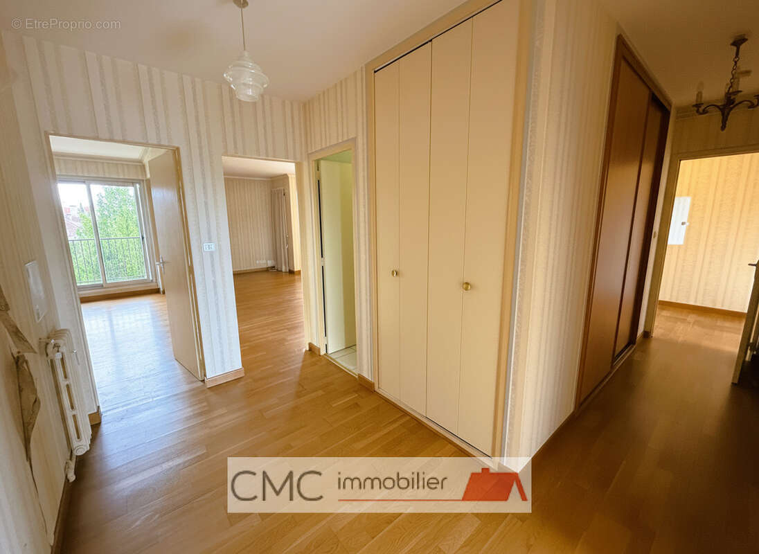 Appartement 103 m² à Chartres  - photo 7