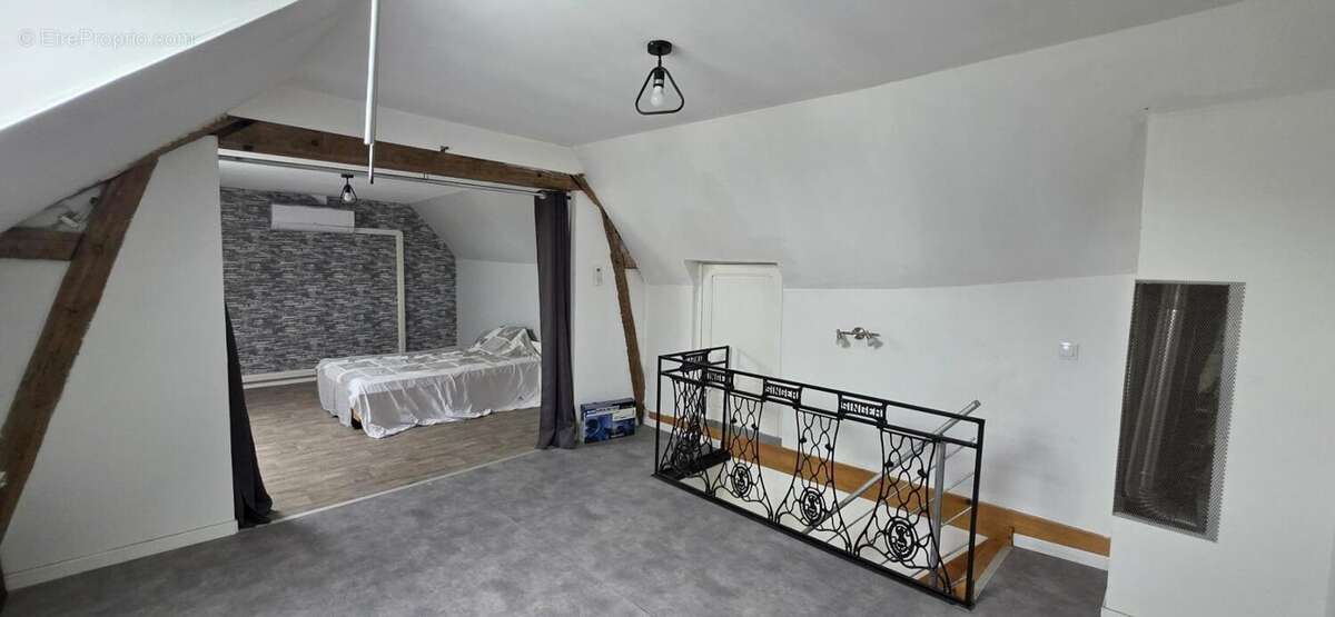 Maison à EGUZON-CHANTOME