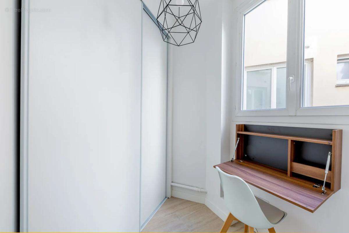 Appartement à PARIS-11E