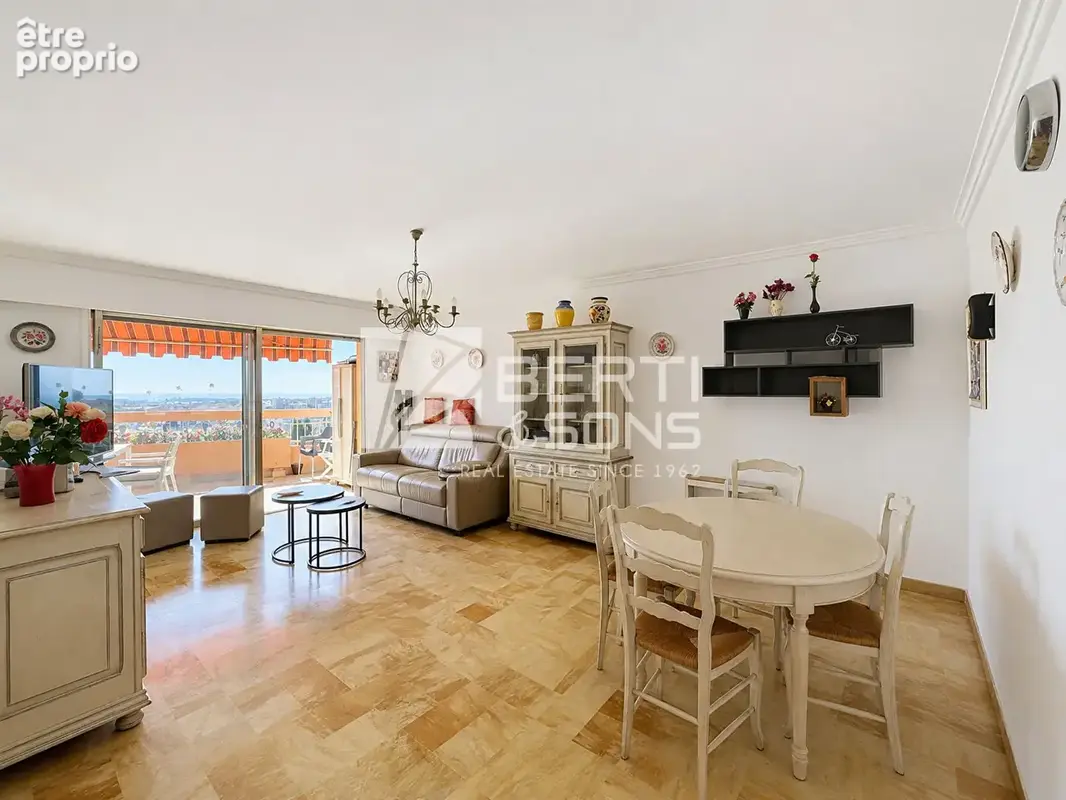 Magnifique appartement tres belle vue mer et montagne proche centre a pieds residence standing - piscine - photo 4