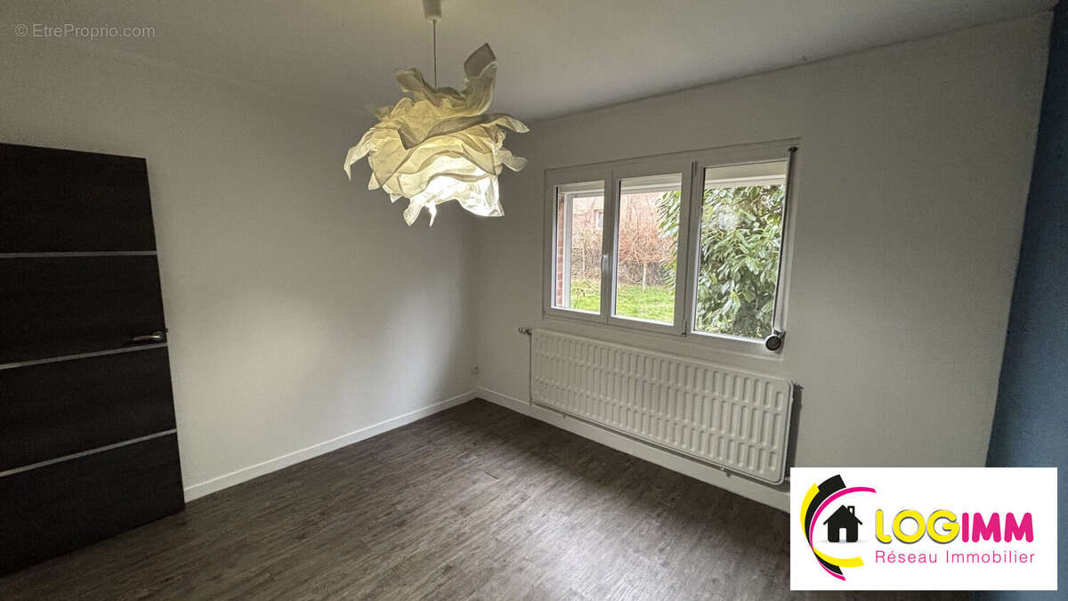 Maison 117 m² à Villers-Pol  - photo 7