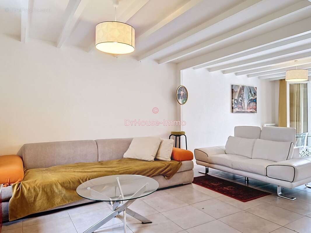 Maison à ECQUEVILLY