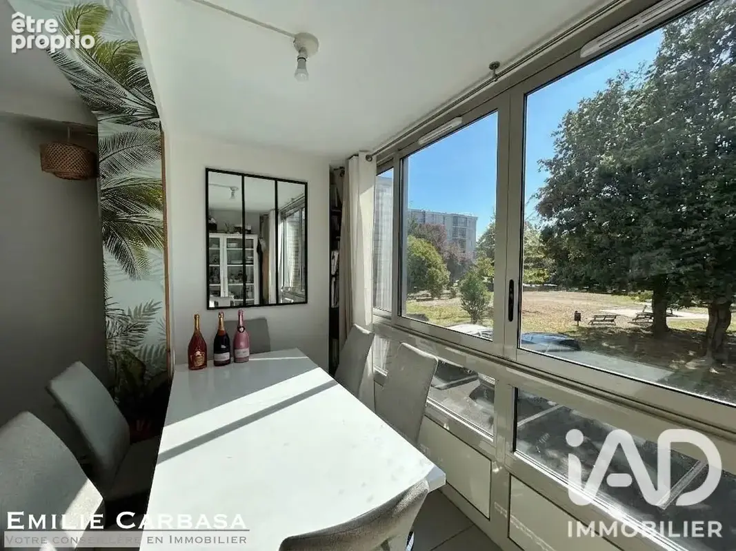 Photo 1 - Appartement à VILLENEUVE-LE-ROI