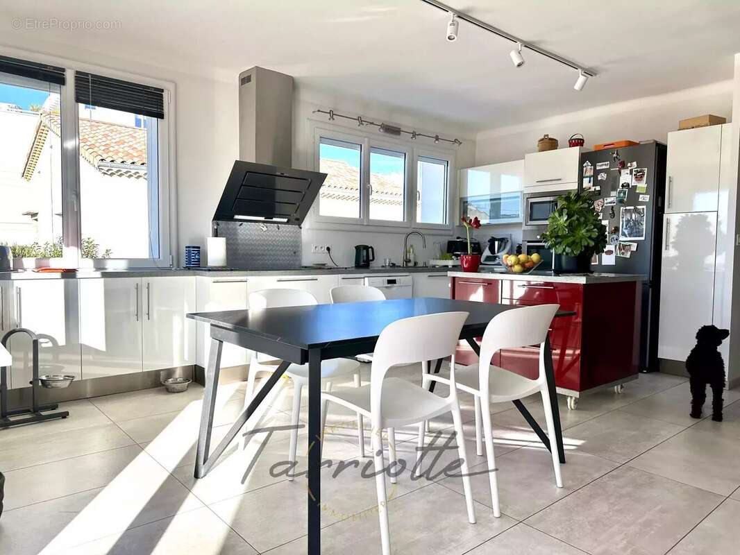 Maison à MONTELIMAR